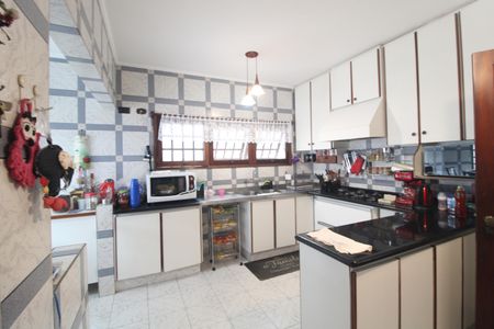 Casa à venda com 670m², 3 quartos e 4 vagasCozinha