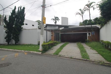 Casa à venda com 670m², 3 quartos e 4 vagasFachada