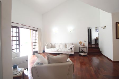 Sala de casa à venda com 3 quartos, 300m² em Socorro, São Paulo