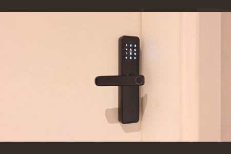 Studio para alugar com 33m², 1 quarto e sem vaga Studio para alugar com 33m², 1 quarto e sem vagaFechadura eletrônica