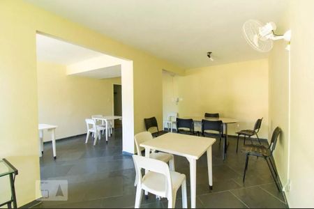 Apartamento à venda com 75m², 3 quartos e 1 vagaÁrea comum - Salão de festas