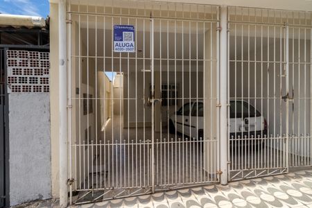 Casa para alugar com 80m², 2 quartos e 1 vagaFachada