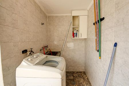 Casa para alugar com 70m², 2 quartos e 1 vagaÁrea de Serviço