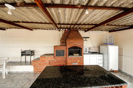 Casa para alugar com 70m², 2 quartos e 1 vagaTerraço