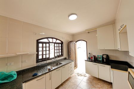 Casa para alugar com 70m², 2 quartos e 1 vagaCozinha