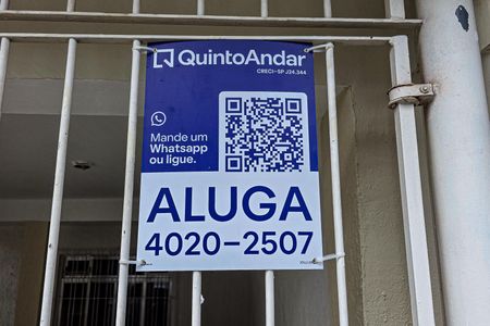 Casa para alugar com 70m², 2 quartos e 1 vagaFachada