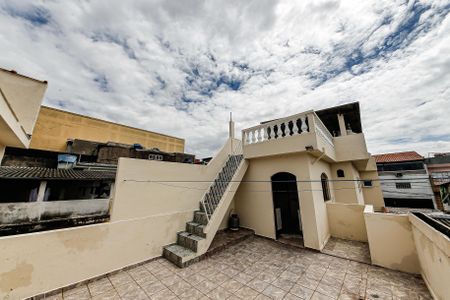 Casa para alugar com 70m², 2 quartos e 1 vagaQuintal