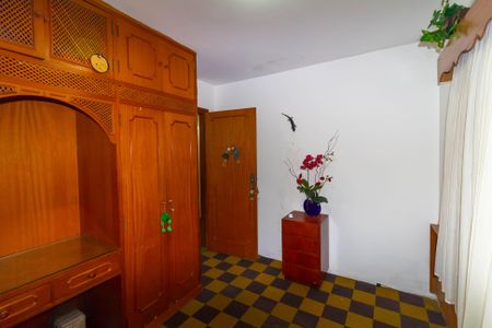 Casa à venda com 197m², 3 quartos e 2 vagasQuarto 2