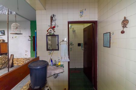 Casa à venda com 197m², 3 quartos e 2 vagasBnaheiro 1