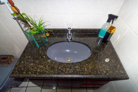 Casa à venda com 197m², 3 quartos e 2 vagasBnaheiro 2