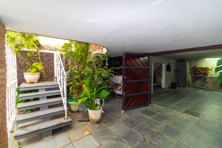 Casa à venda com 197m², 3 quartos e 2 vagasGaragem