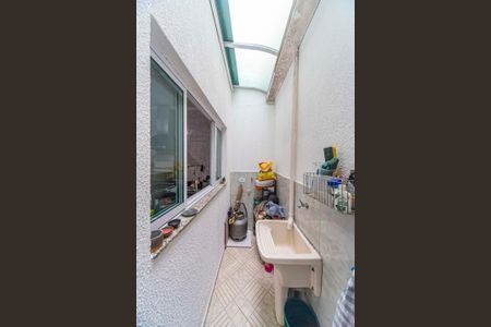 Casa à venda com 77m², 2 quartos e 1 vaga Casa à venda com 77m², 2 quartos e 1 vagaÁrea de Serviço