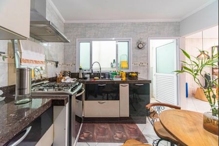 Casa à venda com 77m², 2 quartos e 1 vaga Casa à venda com 77m², 2 quartos e 1 vagaCozinha