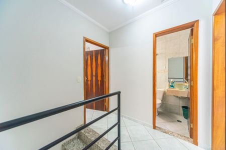 Hall da Escada de casa à venda com 2 quartos, 77m² em Vila Francisco Matarazzo, Santo André