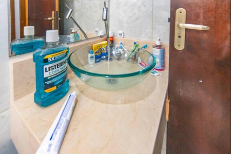 Casa à venda com 77m², 2 quartos e 1 vaga Casa à venda com 77m², 2 quartos e 1 vagaBanheiro Social