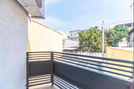 Casa à venda com 77m², 2 quartos e 1 vaga Casa à venda com 77m², 2 quartos e 1 vagaVaranda do Quarto 2