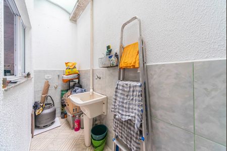 Casa à venda com 77m², 2 quartos e 1 vaga Casa à venda com 77m², 2 quartos e 1 vagaÁrea de Serviço