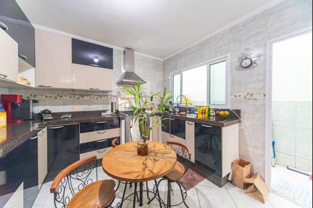 Casa à venda com 77m², 2 quartos e 1 vaga Casa à venda com 77m², 2 quartos e 1 vagaCozinha