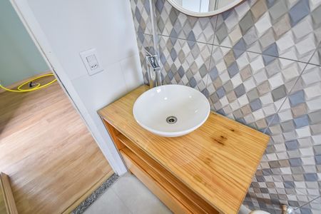 Apartamento à venda com 84m², 3 quartos e 2 vagasBanheiro da suíte