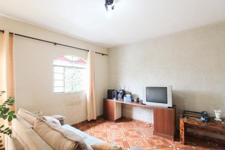 Sala de casa para alugar com 2 quartos, 80m² em Itatiaia, Belo Horizonte