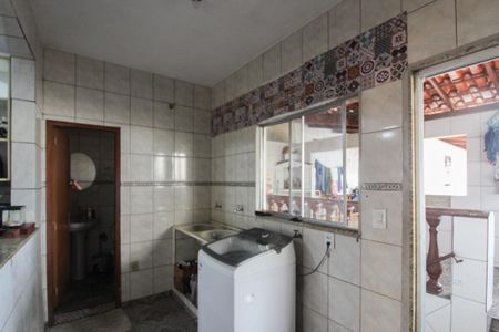 Casa para alugar com 80m², 2 quartos e 1 vagaÁrea de Serviço