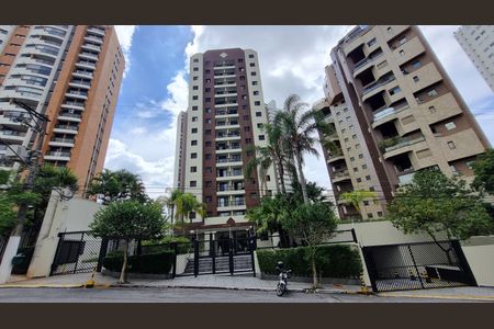 Apartamento para alugar com 67m², 2 quartos e 2 vagas Apartamento para alugar com 67m², 2 quartos e 2 vagasFachada