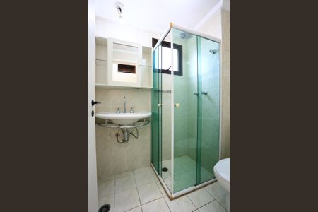 Apartamento para alugar com 67m², 2 quartos e 2 vagas Apartamento para alugar com 67m², 2 quartos e 2 vagasBanheiro