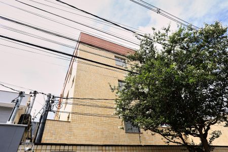 Apartamento para alugar com 96m², 2 quartos e 1 vagaFachada