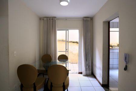 Apartamento para alugar com 96m², 2 quartos e 1 vagaSala de Jantar