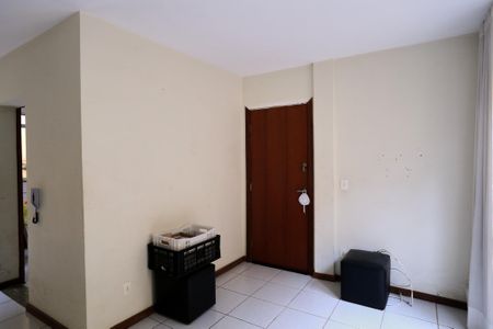 Sala de apartamento para alugar com 2 quartos, 96m² em Sagrada Família, Belo Horizonte