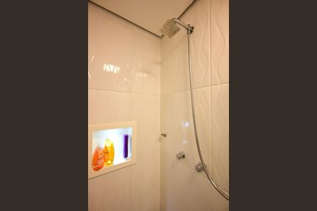 Apartamento para alugar com 69m², 2 quartos e 2 vagasChuveiro do Banheiro