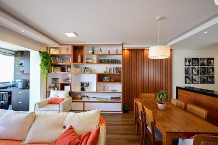 Apartamento para alugar com 69m², 2 quartos e 2 vagasSala