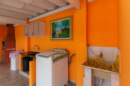 Casa à venda com 128m², 3 quartos e 3 vagasÁrea de Serviço