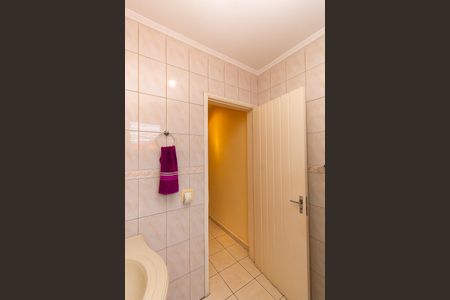 Casa à venda com 128m², 3 quartos e 3 vagasBanheiro 2