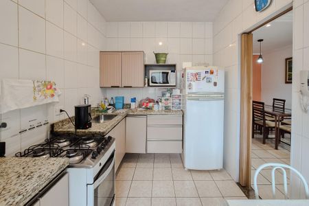 Apartamento à venda com 76m², 2 quartos e 1 vagaCozinha e Área de Serviço