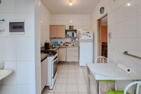 Apartamento à venda com 76m², 2 quartos e 1 vagaCozinha e Área de Serviço