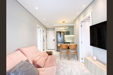 Sala de apartamento para alugar com 2 quartos, 38m² em Jardim Analia Franco, São Paulo