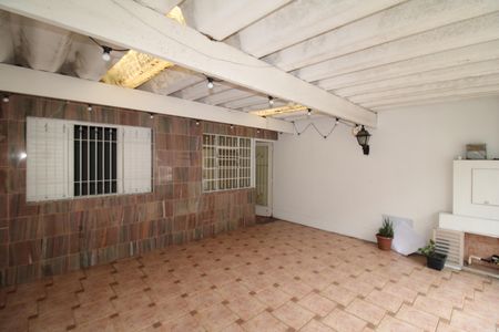 Casa à venda com 150m², 3 quartos e 2 vagasGaragem