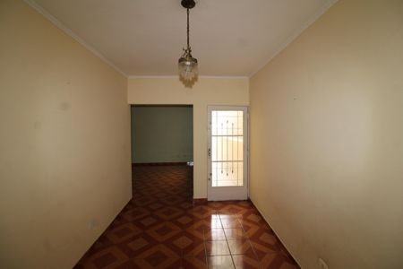 Casa à venda com 150m², 3 quartos e 2 vagasSala