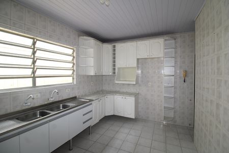 Casa à venda com 150m², 3 quartos e 2 vagasCozinha