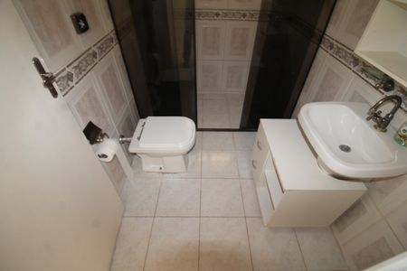 Casa à venda com 150m², 3 quartos e 2 vagasBanheiro