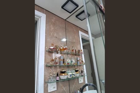 Banheiro de apartamento à venda com 1 quarto, 49m² em Jardim Iris, São Paulo