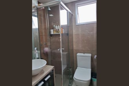 Banheiro de apartamento à venda com 1 quarto, 49m² em Jardim Iris, São Paulo