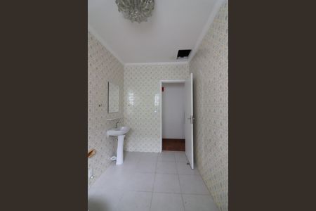 Casa para alugar com 260m², 5 quartos e 2 vagasBanheiro Social