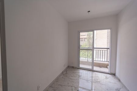 Apartamento para alugar com 33m², 2 quartos e sem vaga Apartamento para alugar com 33m², 2 quartos e sem vagaSala