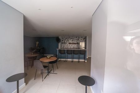 Apartamento para alugar com 33m², 2 quartos e sem vaga Apartamento para alugar com 33m², 2 quartos e sem vagaÁrea comum - Salão de festas