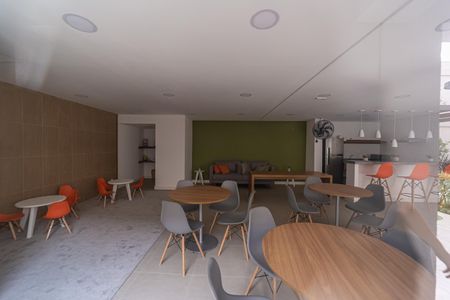 Apartamento para alugar com 33m², 2 quartos e sem vaga Apartamento para alugar com 33m², 2 quartos e sem vagaÁrea comum - Salão de festas