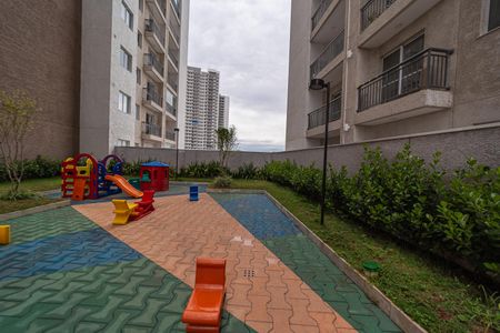 Apartamento para alugar com 33m², 2 quartos e sem vaga Apartamento para alugar com 33m², 2 quartos e sem vagaÁrea comum - Playground