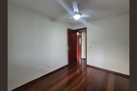 Apartamento à venda com 74m², 2 quartos e 1 vaga