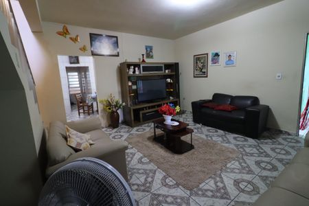 Sala de casa para alugar com 3 quartos, 280m² em Jardim Roberto, Osasco